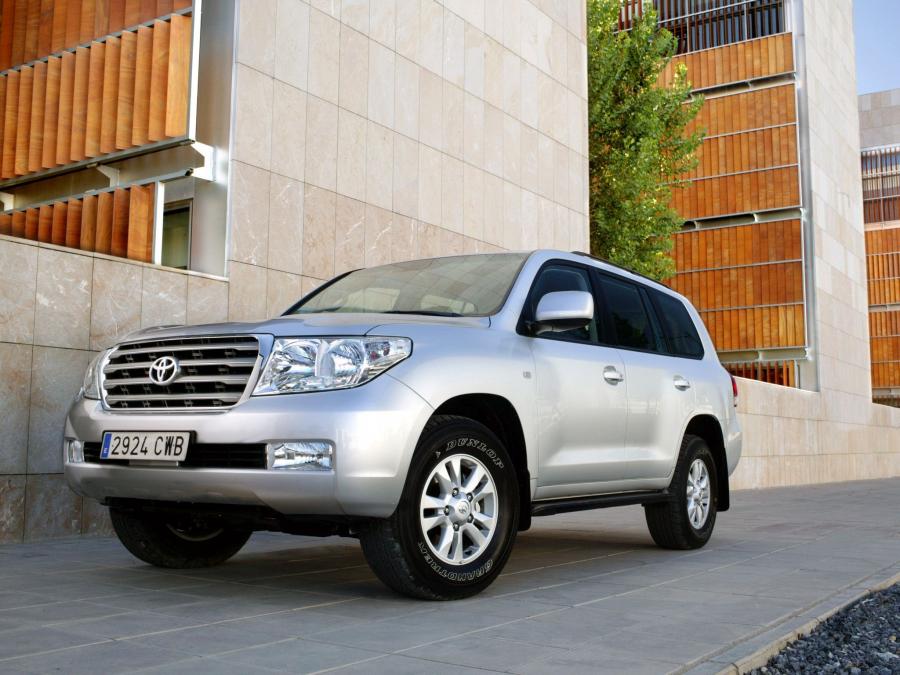  Toyota Land Cruiser 200 2007 года  (фото 18 из 196)